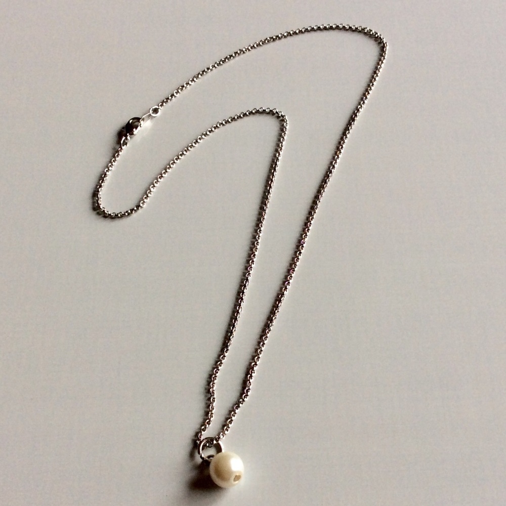 Minimalist solitaire pearl pendant rolo chain classic necklace silver tone 18”